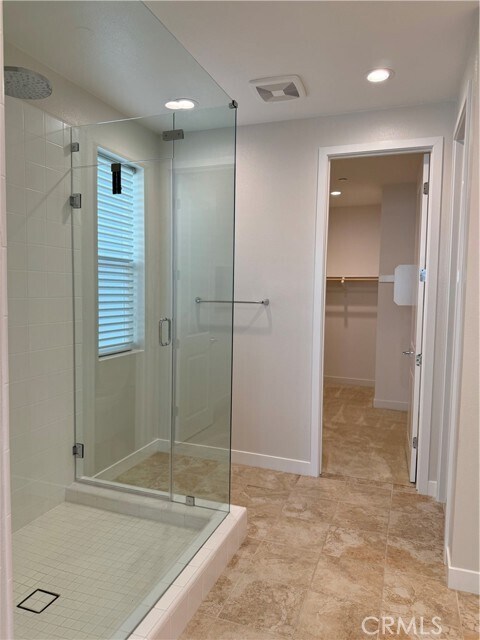 Building Photo - 211 Pin Ln