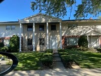 Building Photo - 1703 Winnetka Rd