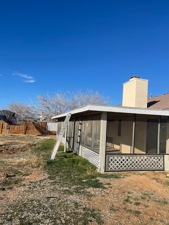 Building Photo - House for rent