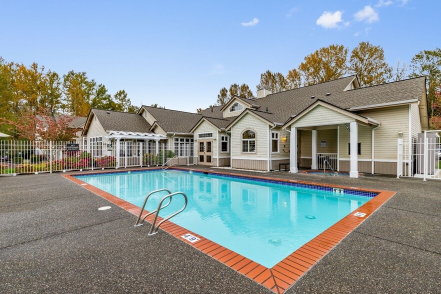 Building Photo - Regency Park