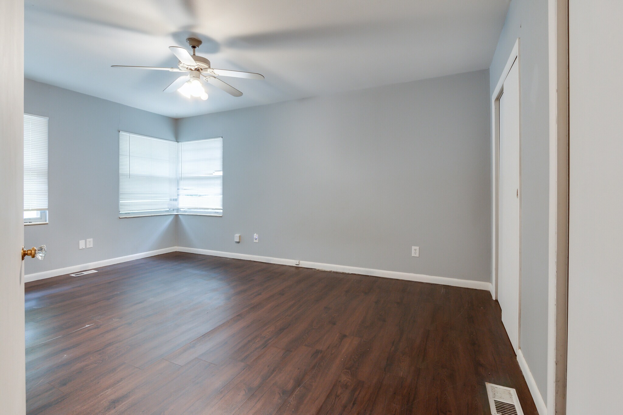 Building Photo - 2311 N Gatewood Ave