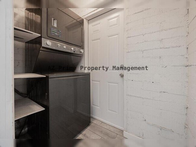 Building Photo - 1808 W Thomas Rd