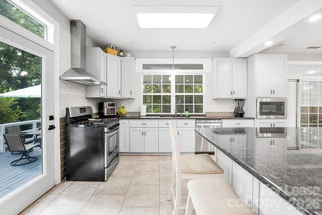 Building Photo - 7914 Gilead Rd