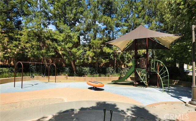 Building Photo - 104 Desert Bloom
