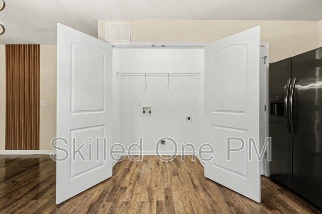 Building Photo - 3951 Parkside Meadow Ct SW