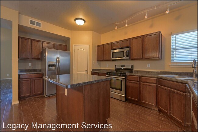 Building Photo - 4 br, 2.5 bath House - 11233 Red Barrel
