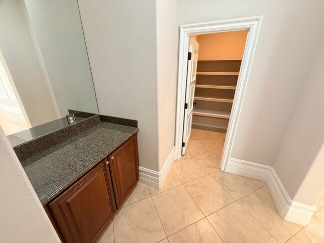 Building Photo - Tuscany Guard Gated Community