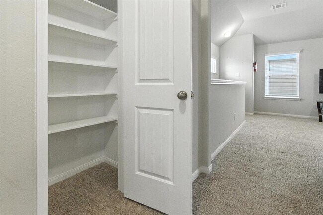 Building Photo - 24727 Allori Ct