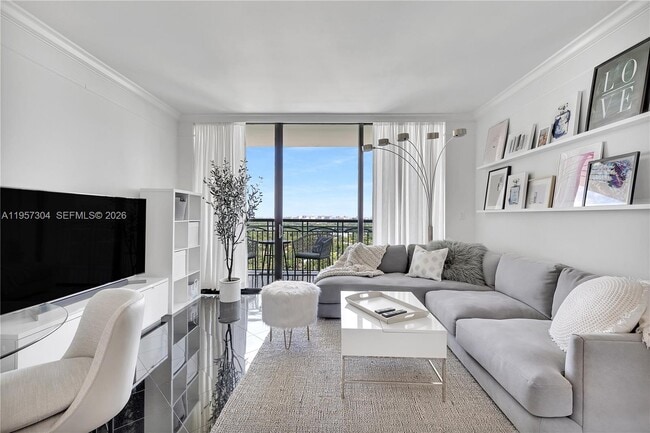 Building Photo - 3350 SW 27th Ave