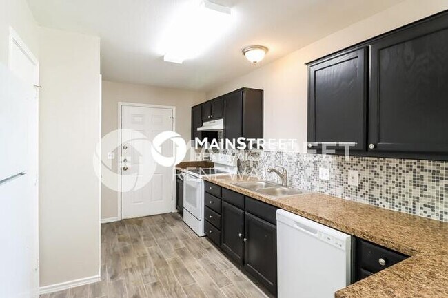 Building Photo - 3 Bedroom Pet-Friendly Home in EULESS, TX ...