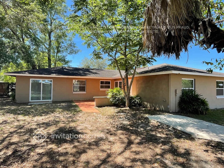 Building Photo - 104 Sunset Dr