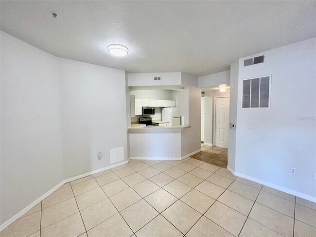 Building Photo - 5506 Metrowest Blvd