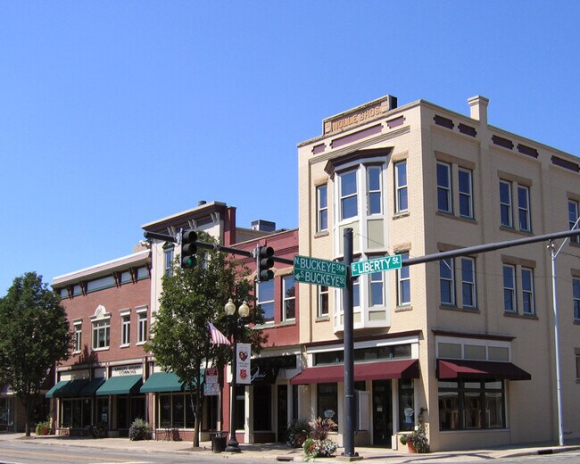Primary Photo - 112 N Buckeye St