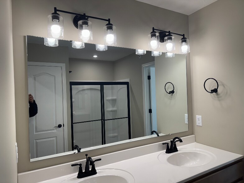 Building Photo - 510 Glenhaven Wy