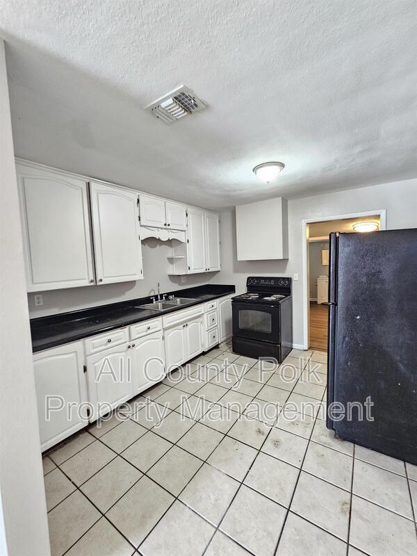 Building Photo - 2619 Crutchfield Rd