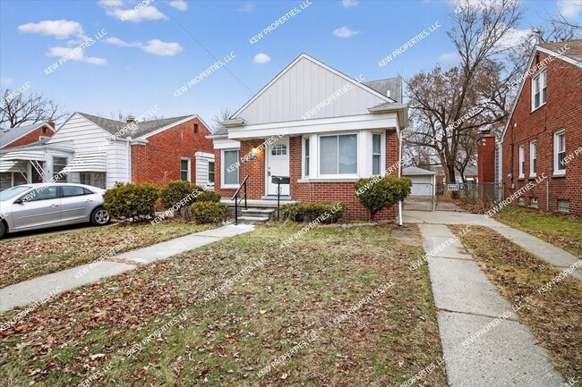 Building Photo - Lovely 3-Bedroom, 1.5-Bathroom Brick Bungalow for Rent in Redford Twp.!