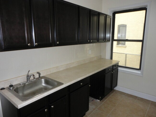 Floorplan - 213 Bennett Avenue