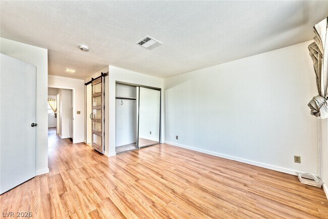 Building Photo - 7686 Selby Ct