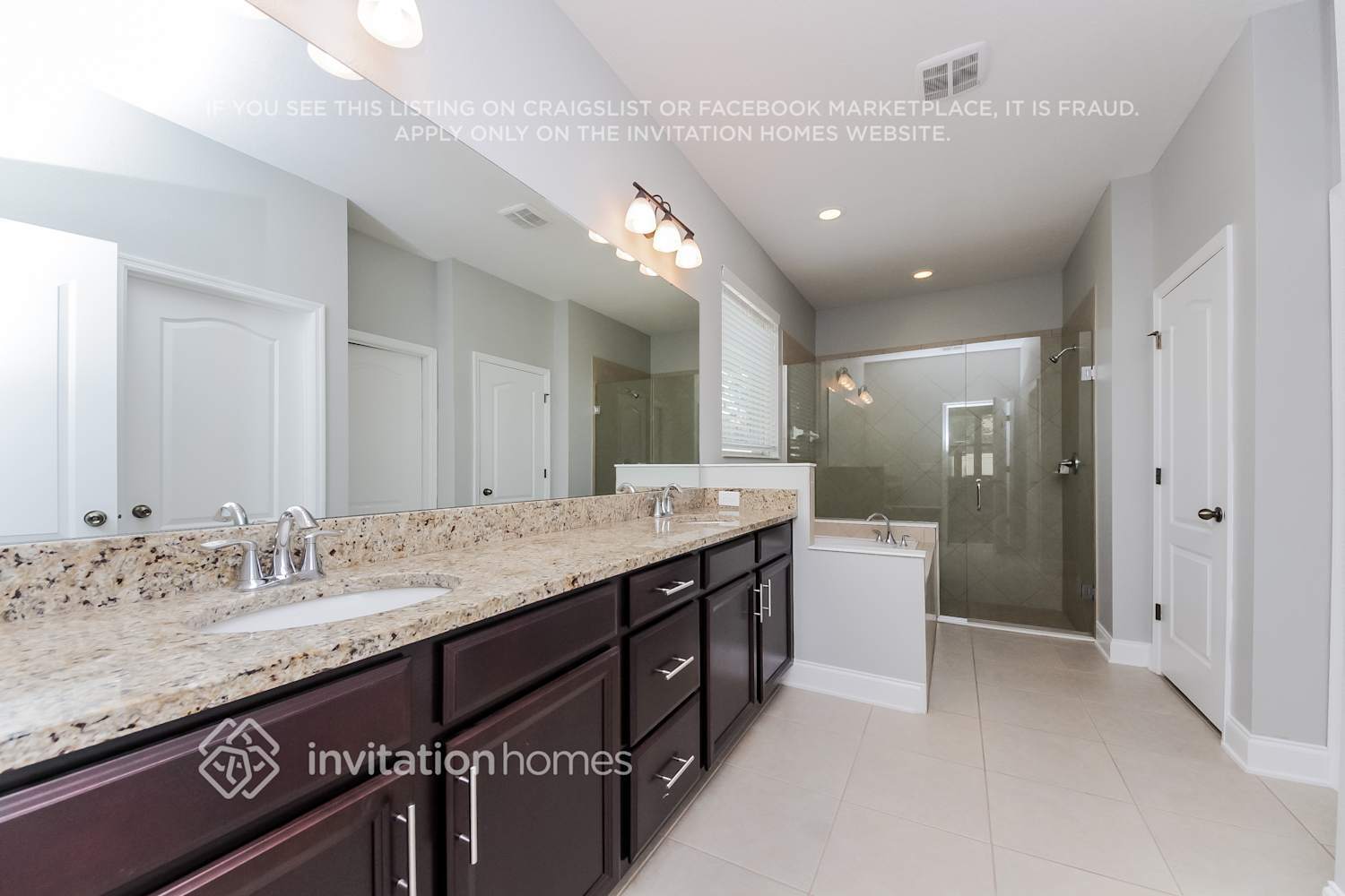 Building Photo - 5159 Ravena Ave E