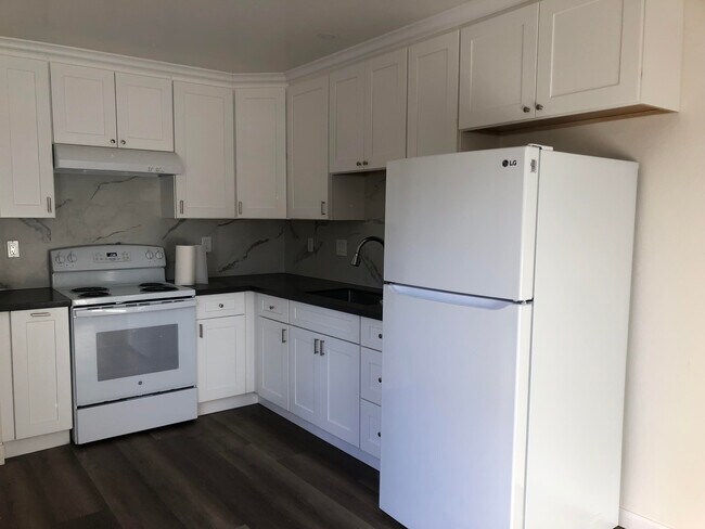 Building Photo - 1733 Noranda Dr