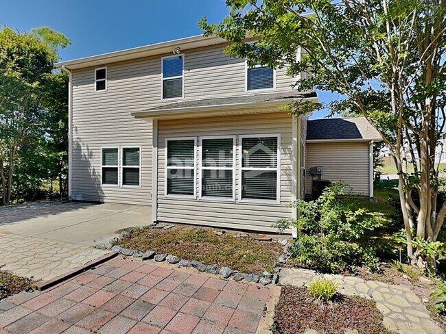 Building Photo - 3268 Saddlebrook Dr