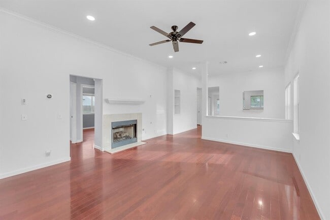 Building Photo - 1708 Royal Ascot Dr