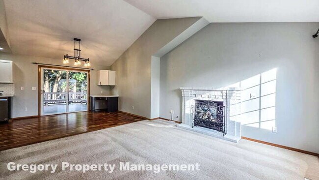 Building Photo - 821 180th St SW