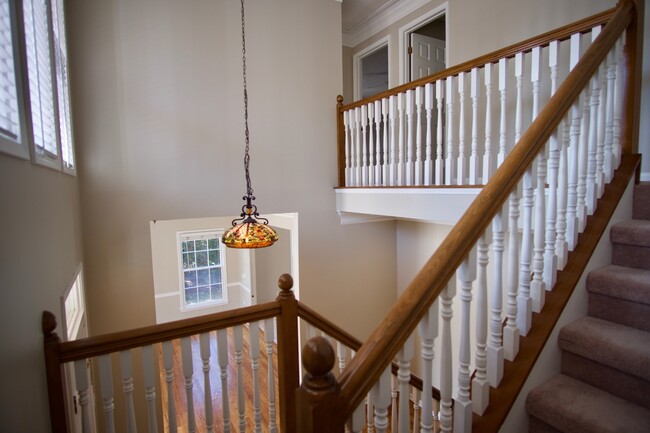 Building Photo - Dunwoody Living at Its Best – Spacious 4BR...