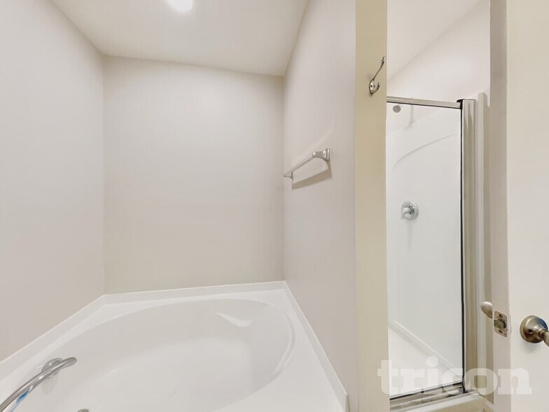 Building Photo - 1756 Pinnacle Oaks Dr