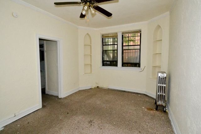 Building Photo - 4832 N Damen Ave