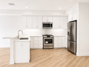 Building Photo - Firmona B