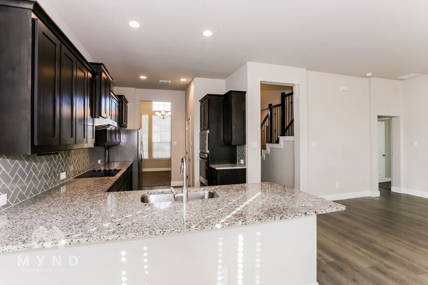 Building Photo - 6002 S 14th St