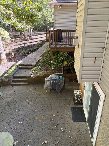 Private entrance - 13004 Grant Ct