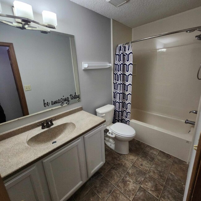 Building Photo - 2370 Walborn Dr