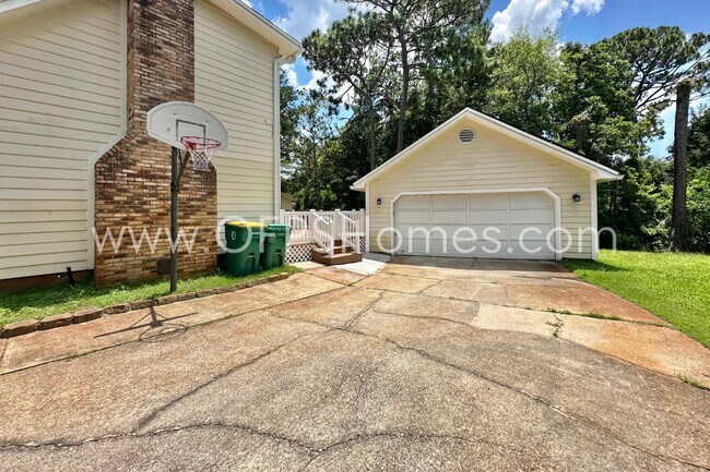 Building Photo - 324 Curacao Way