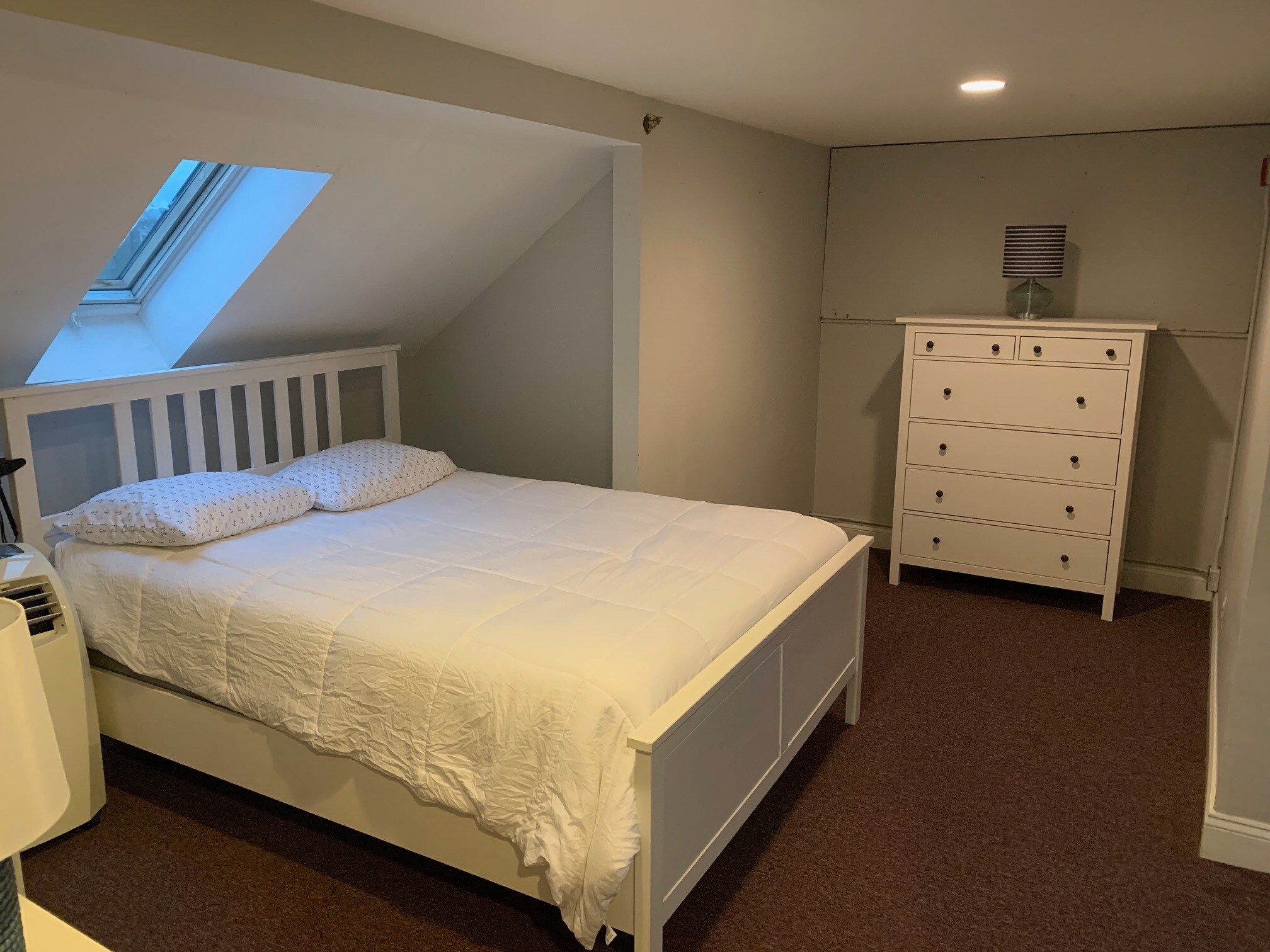 Building Photo - 378 Thames St