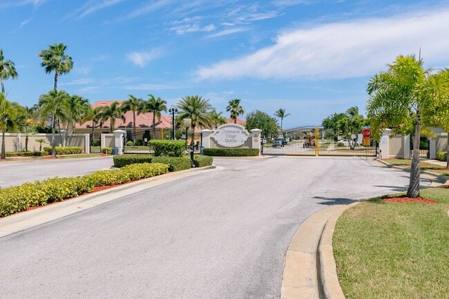 Building Photo - 3701 Titanic Cir