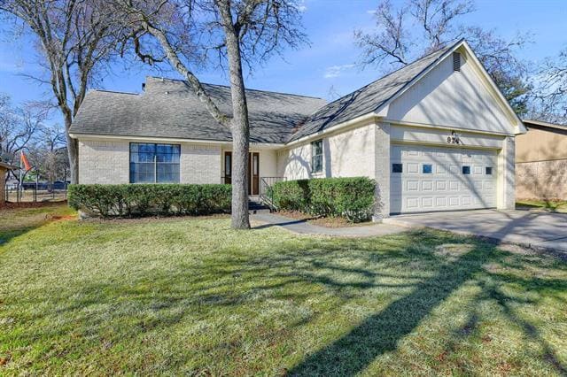 Building Photo - 924 W Kiowa Dr