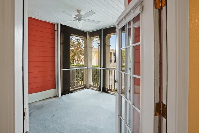 Building Photo - 2 bedroo 2-bathroom ground floor with screened patio for rent Wilmington Island