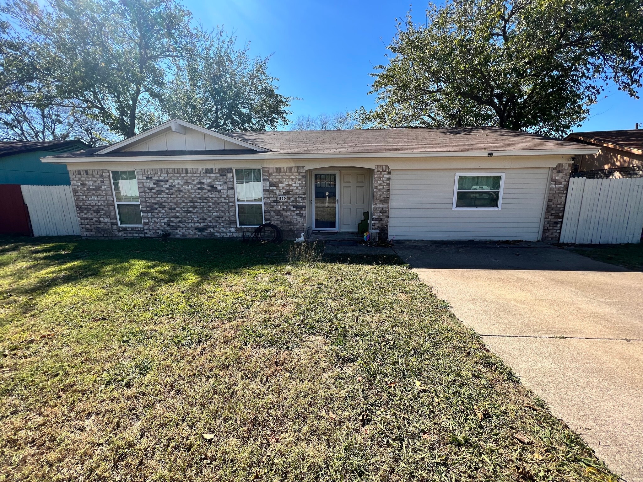 Building Photo - 110 Hastings Ct