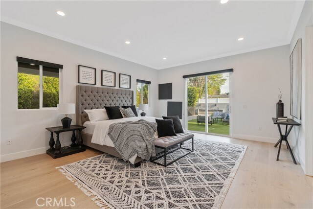 Building Photo - 19148 W Oxnard St