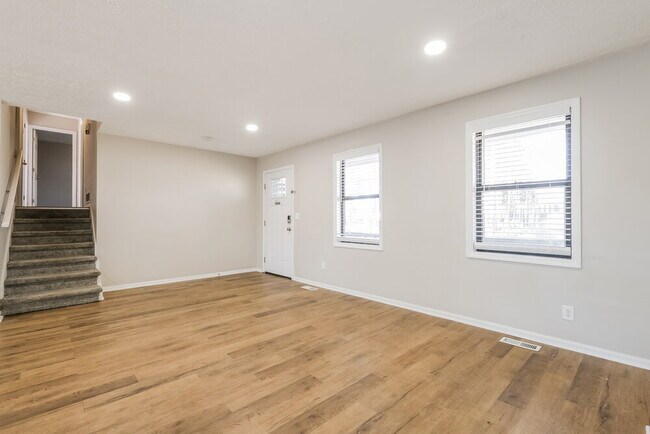 Building Photo - 2433 Anderson Mill Rd