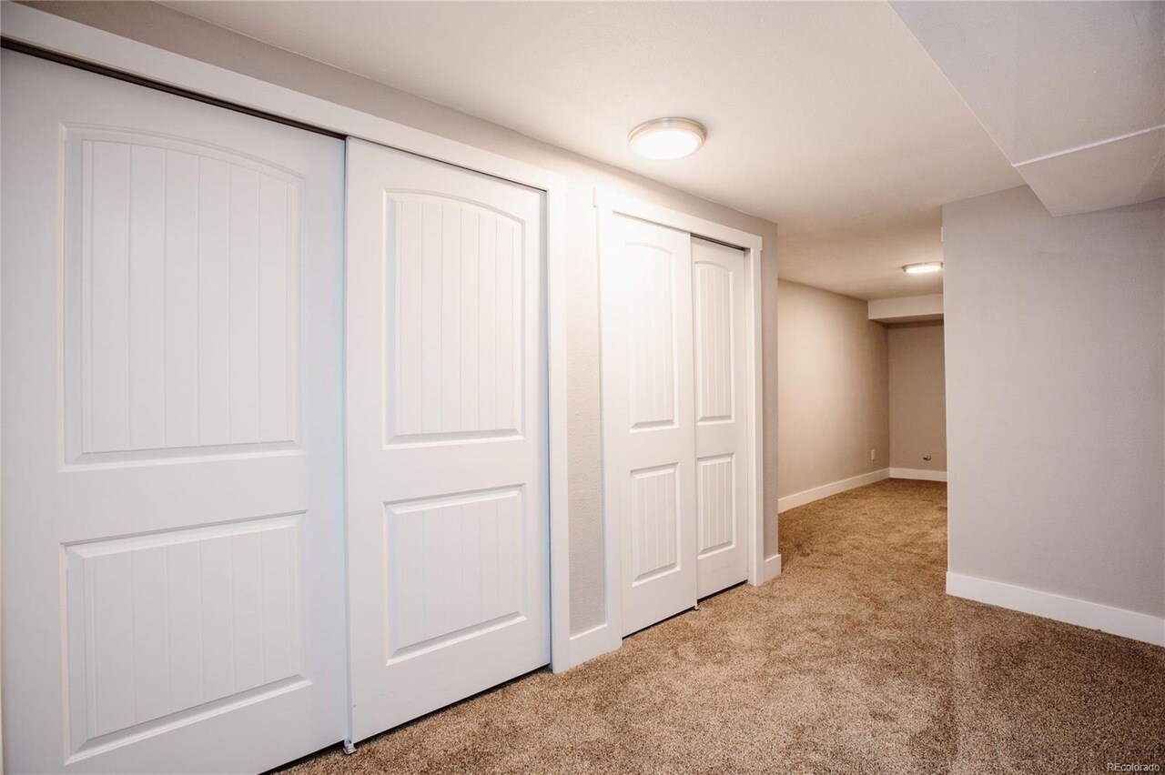Hallway - 165 W Midway Blvd