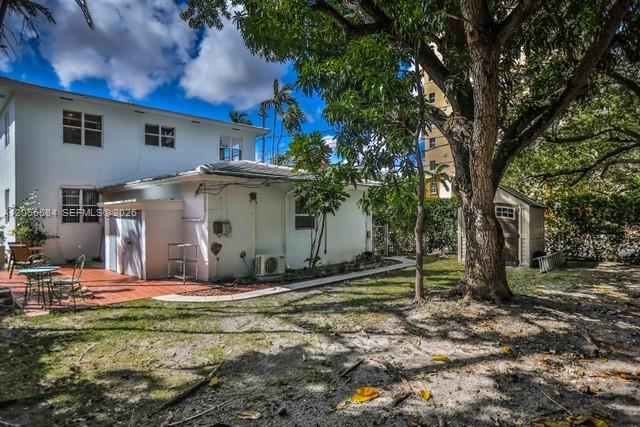 Building Photo - 47 Sidonia Ave