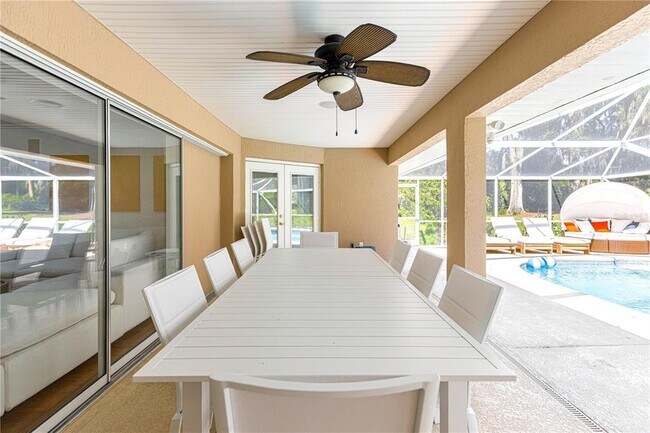 Building Photo - 8934 SW 8th St