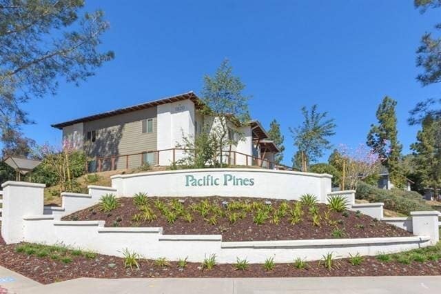 Building Photo - 1 BR 1 BA Condo in Encinitas, Gated Comple...