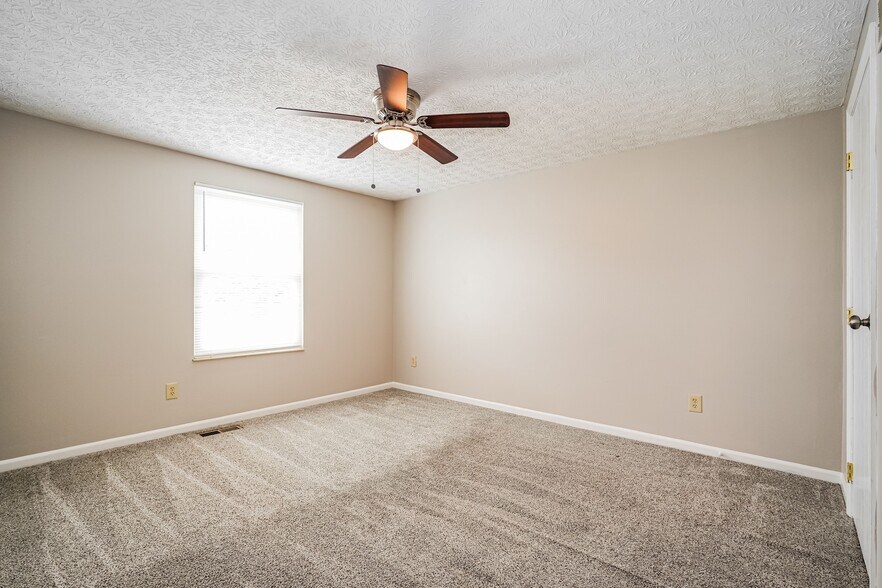 Building Photo - 3976 Maidstone Dr