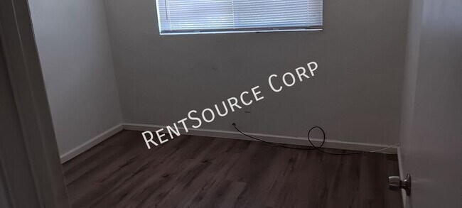 Building Photo - 1131 Barstow Rd