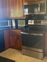 Building Photo - 1520 Summit Rd