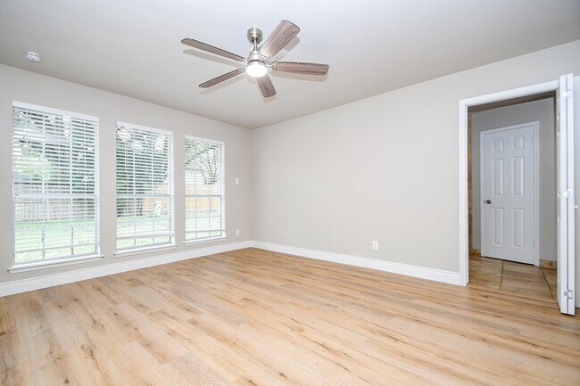 Building Photo - 1526 Barraud Ct